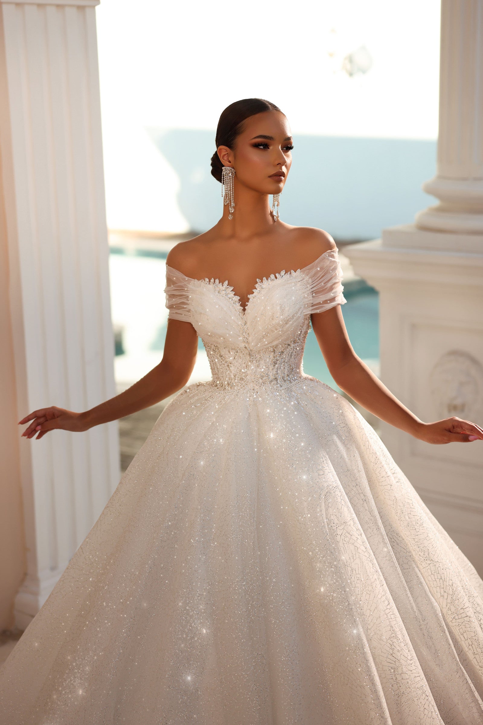 Robe de mariée Lady Di Bride 1511 – Princesse scintillante col bateau dentelle perlée