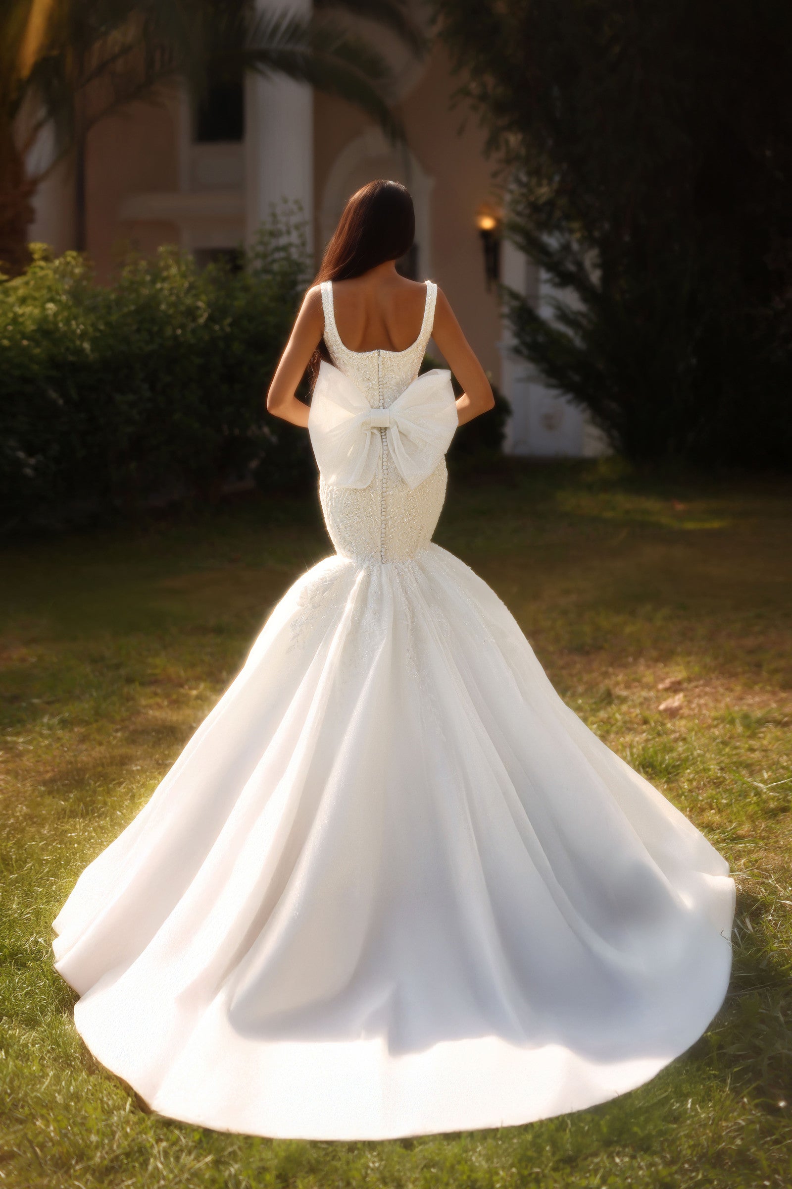 Robe de mariée Lady Di Bride 1517 – Sirène scintillante avec nœud spectaculaire