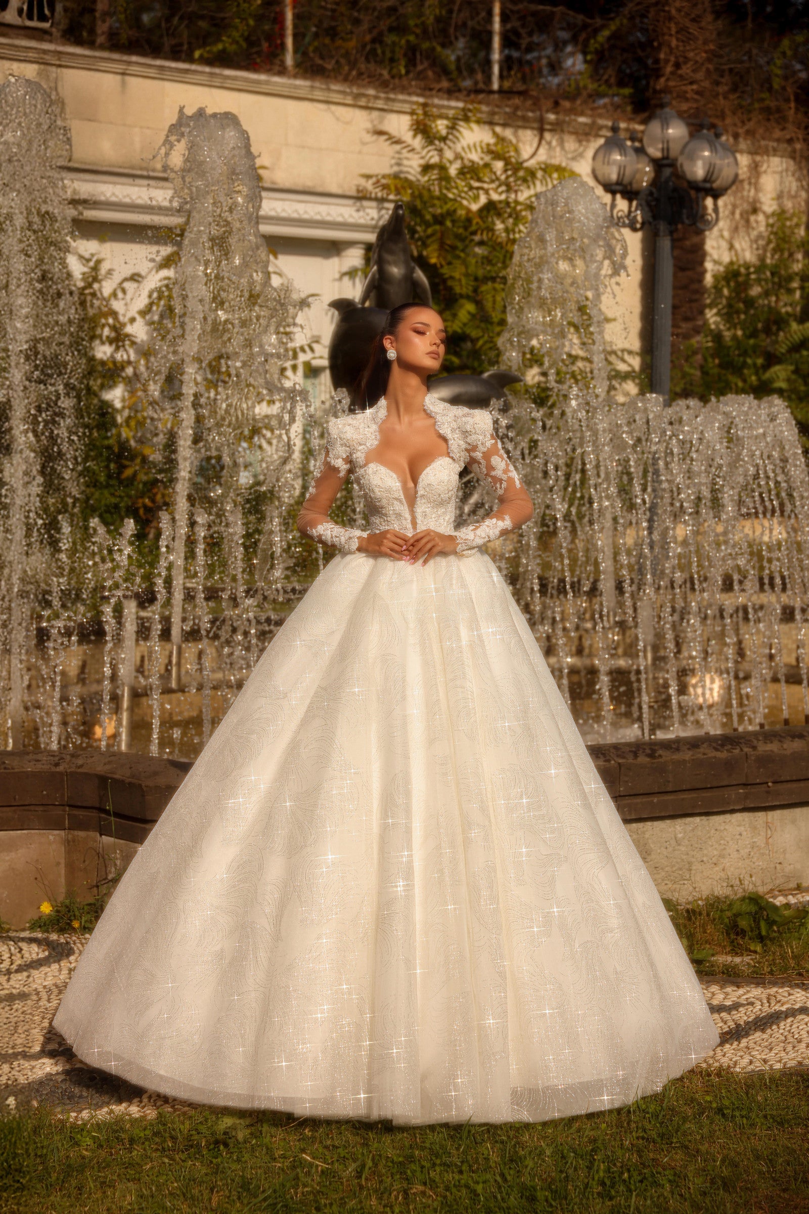 Robe de mariée Lady Di Bride 1518 – Princesse scintillante & manches amovibles brodées