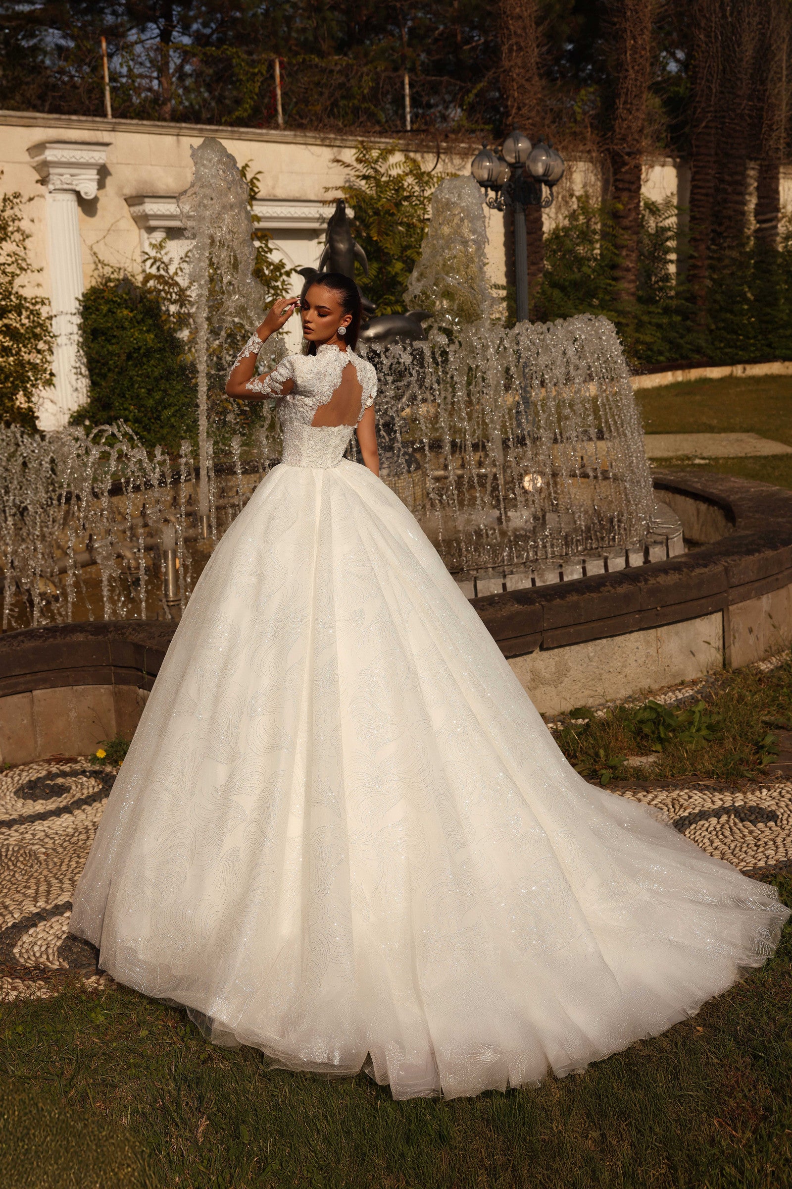 Robe de mariée Lady Di Bride 1518 – Princesse scintillante & manches amovibles brodées