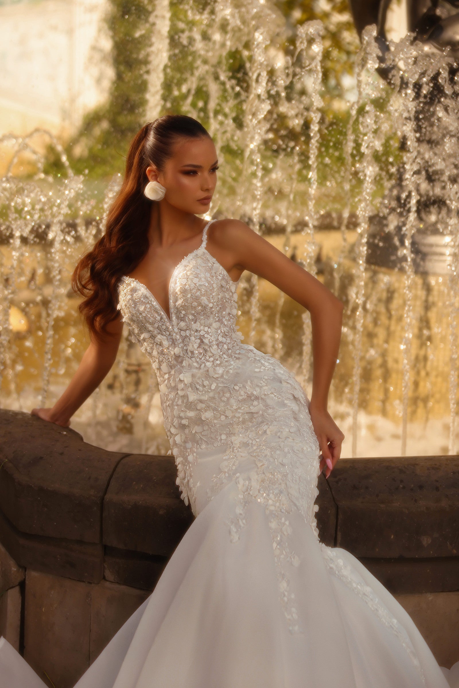 Robe de mariée Lady Di Bride 1520 – Sirène organza bustier illusion & dentelle à relief appliquée