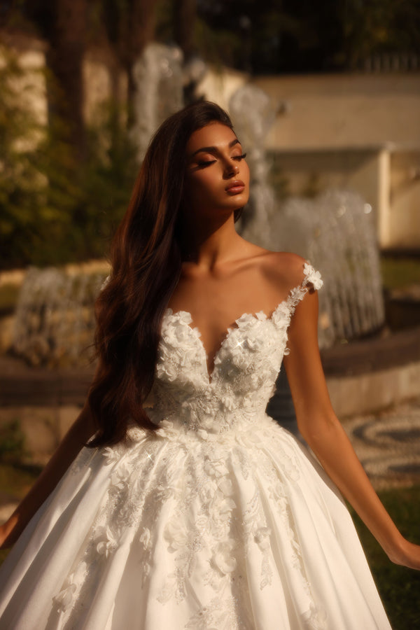 Robe de mariée Princesse Lady Di Bride 1022 – Corsage col bateau perlé et jupe en tulle italien main image 0