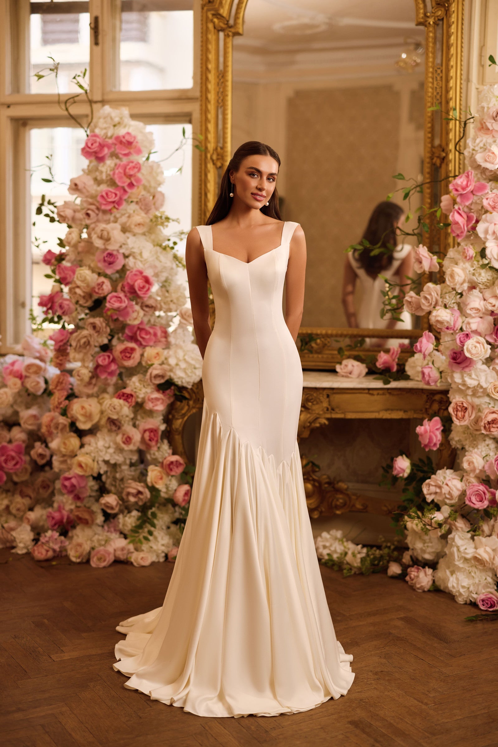 Robe de mariée Lady Di Bride 1617 – Coupe sirène fluide et minimaliste