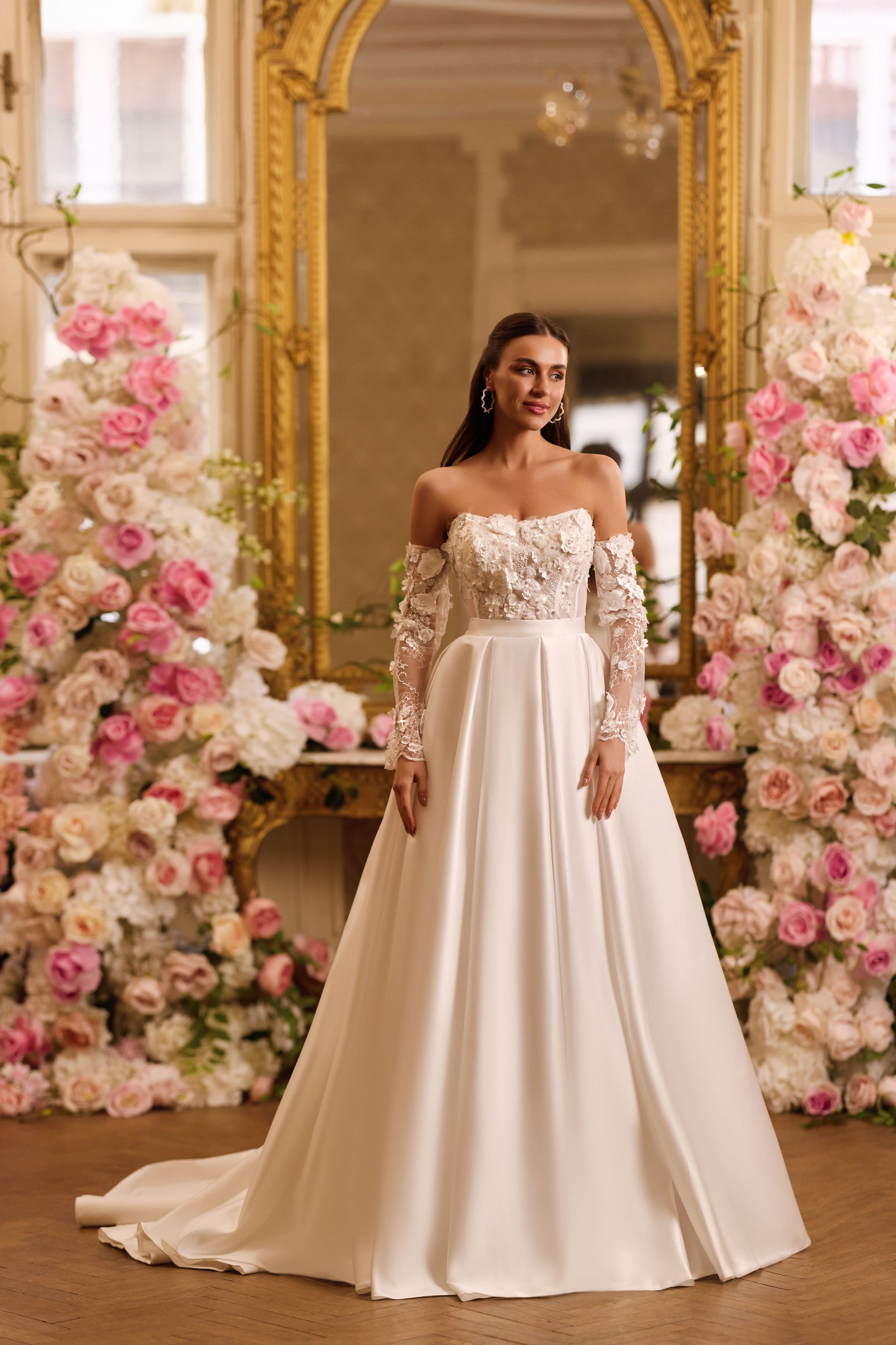 Robe de mariée Lady Di Bride 1619 – Robe 2 en 1 avec robe courte en dentelle et jupe longue amovible