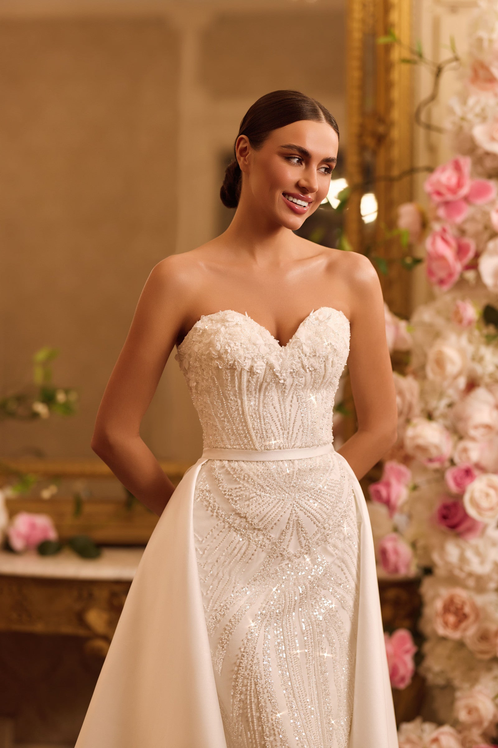 Robe de mariée Lady Di Bride 1623 – Robe scintillante avec sur-jupe en satin amovible