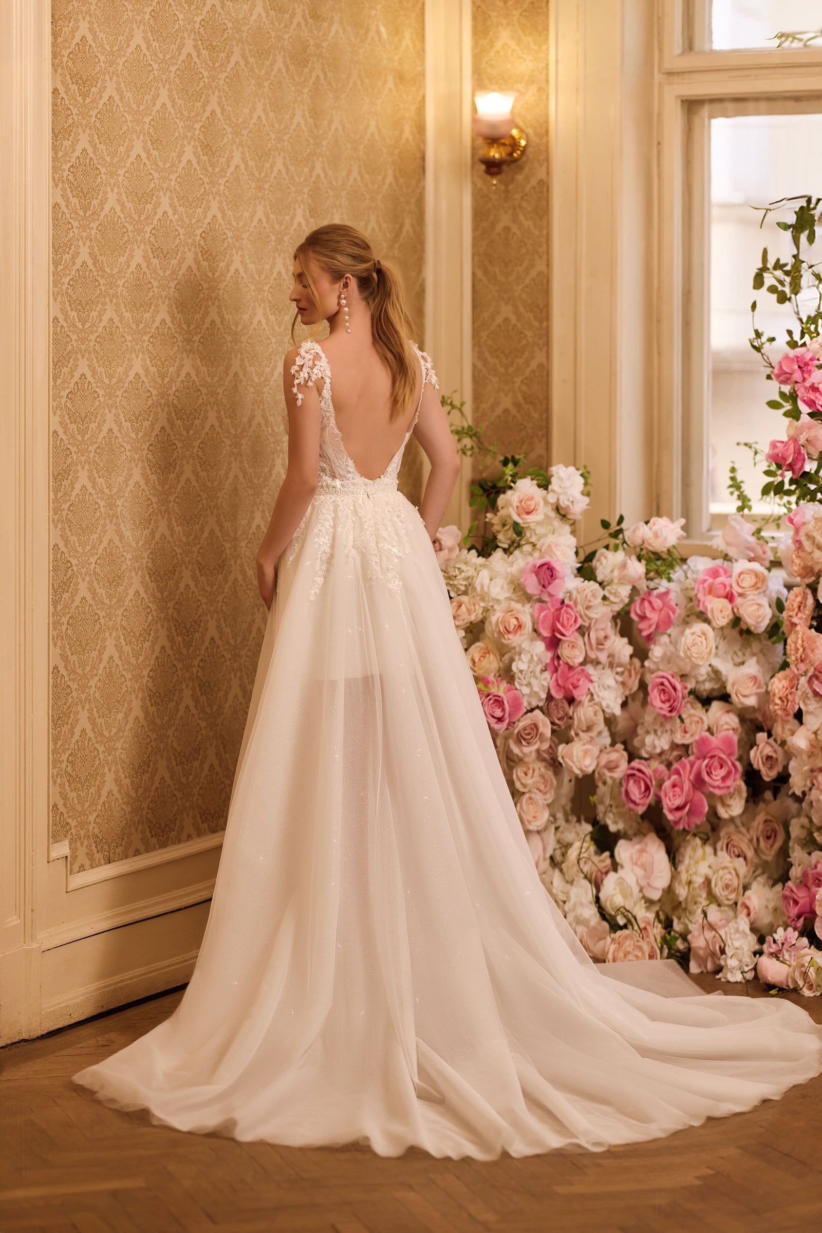 Robe de mariée Lady Di Bride 1628 – Robe 2 en 1 avec jupe amovible et bustier en dentelle