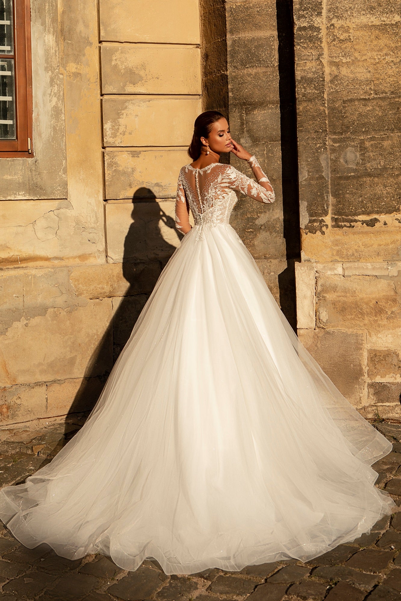 Robe de mariée Lady Di Bride 908 – Jupe en tulle brillant princesse et corset en dentelle manches longues