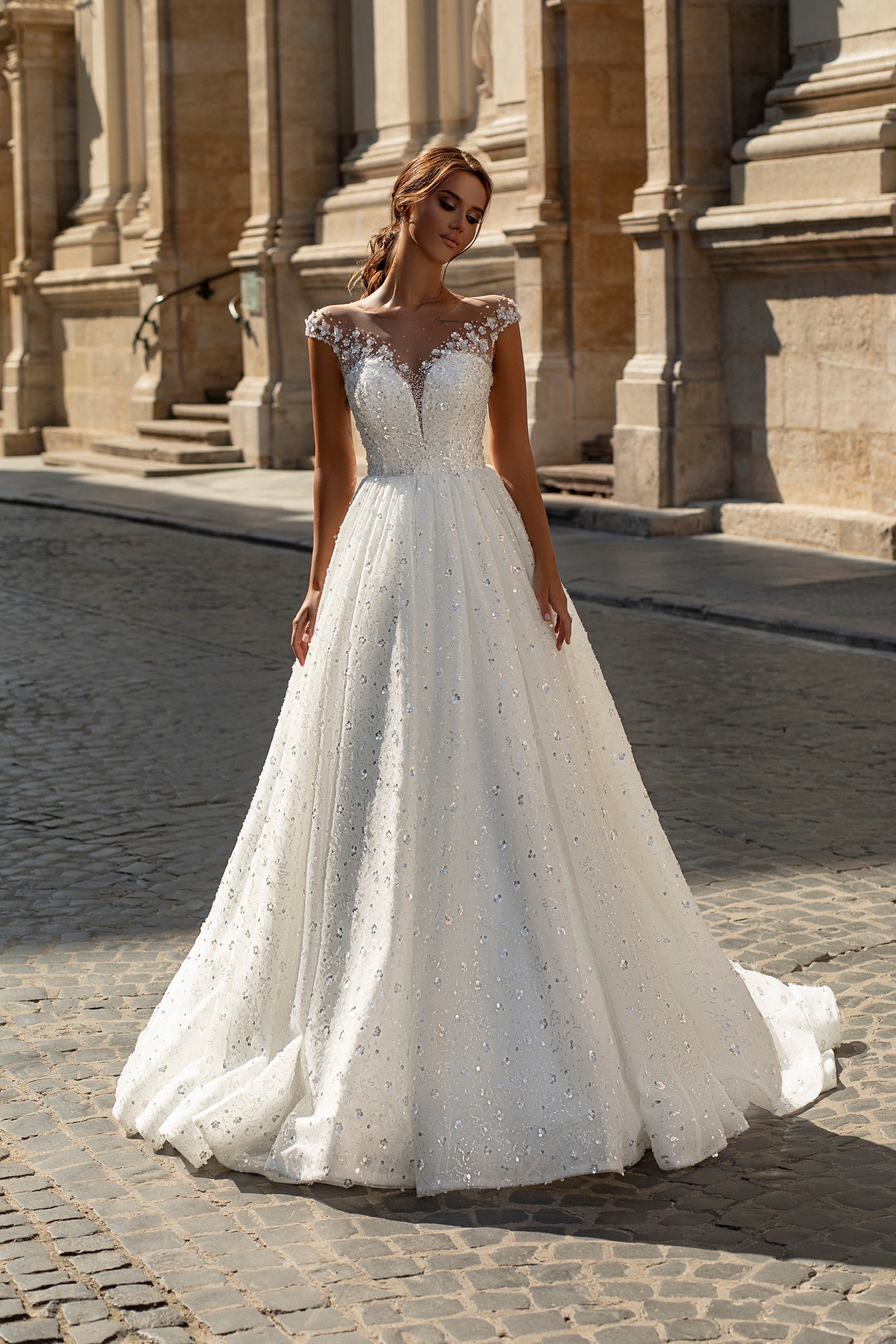 Robe de mariée princesse en strass scintillants – Modèle 929