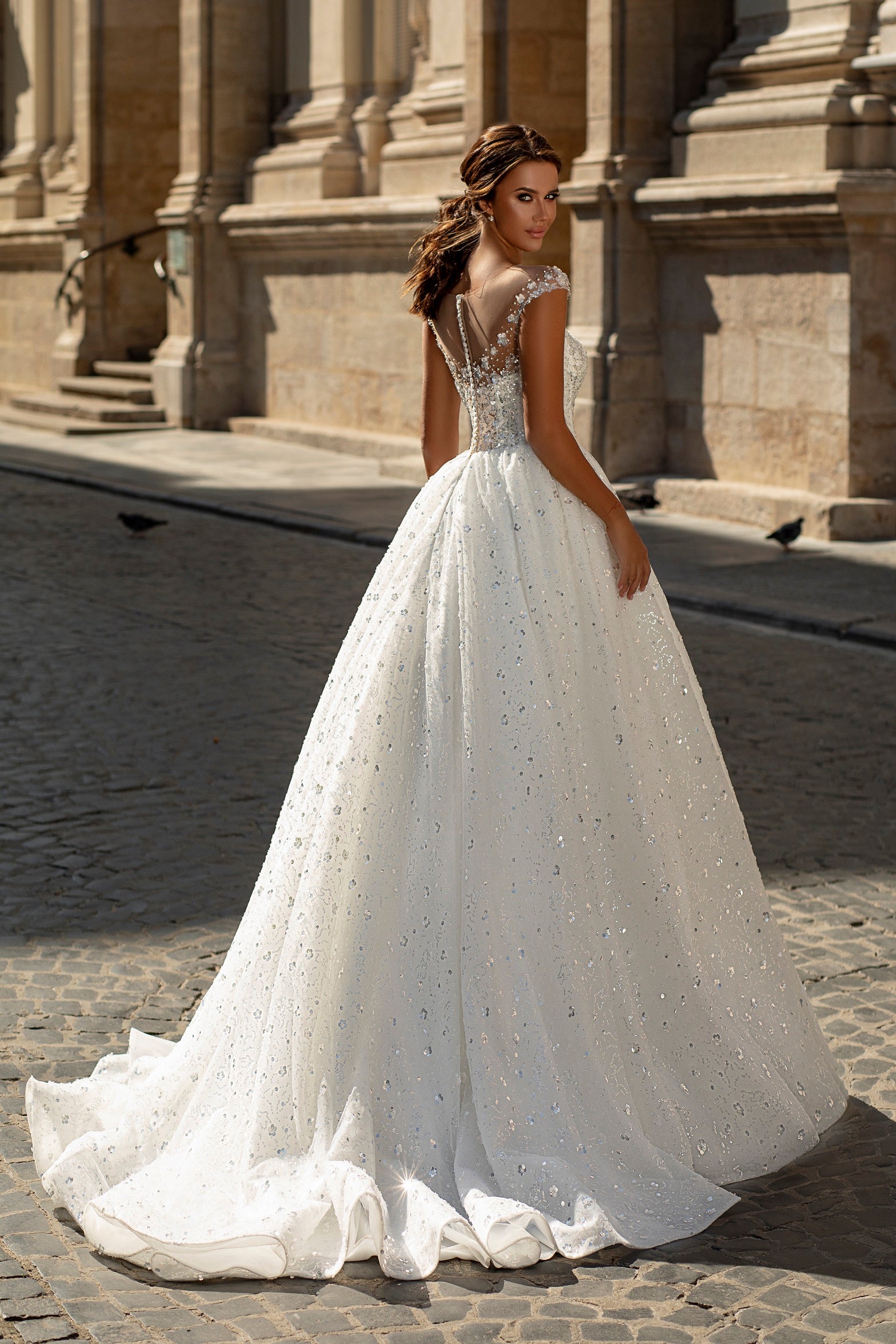 Robe de mariée princesse en strass scintillants – Modèle 929