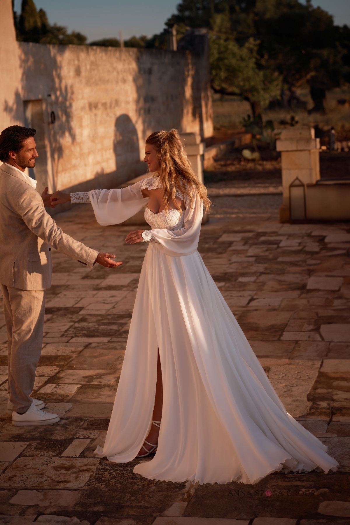 Robe de mariée Alonso – Mousseline avec dentelle florale & boléro amovible