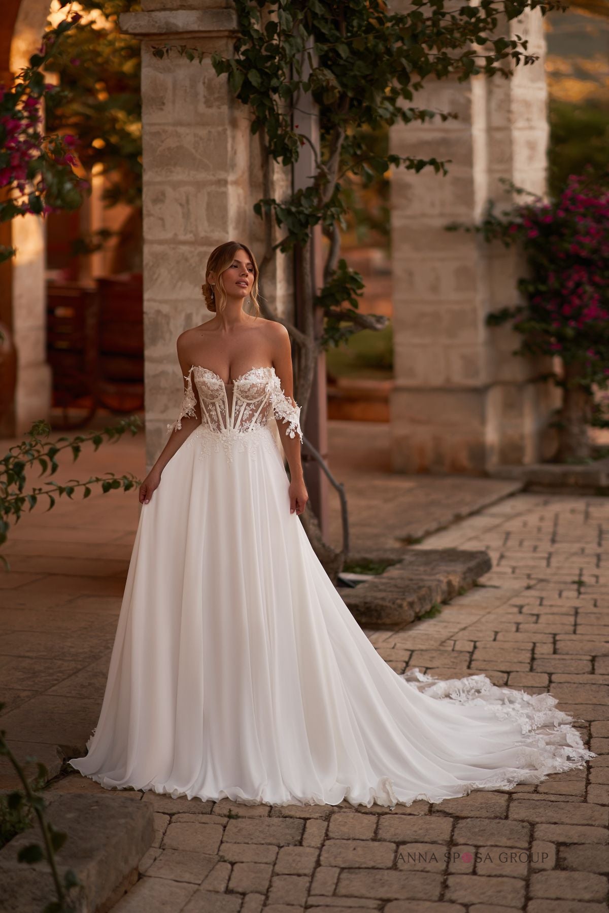 Robe de mariée Dezert – Mousseline avec bretelles tombantes & silhouette A luxueuse