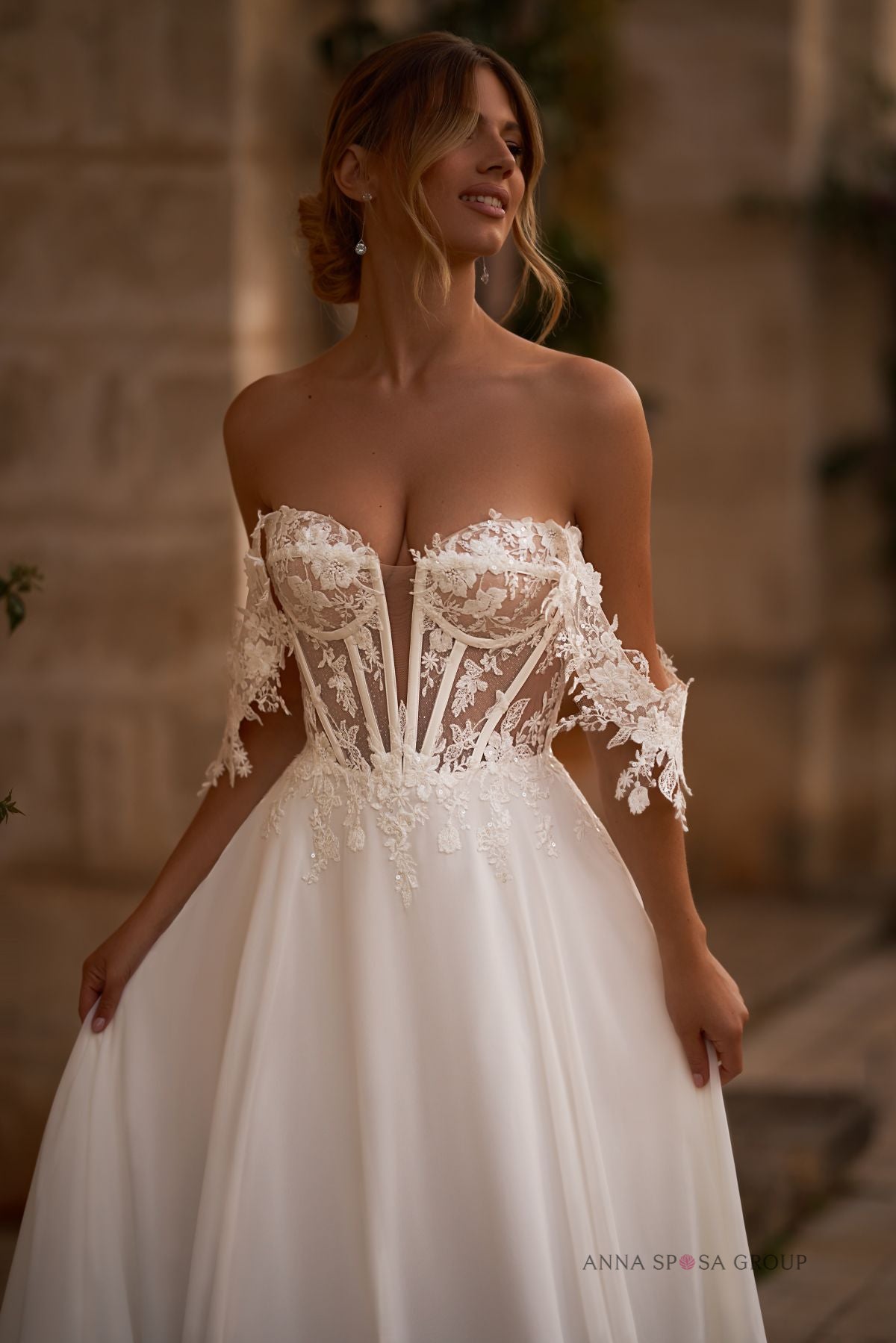 Robe de mariée Dezert – Mousseline avec bretelles tombantes & silhouette A luxueuse