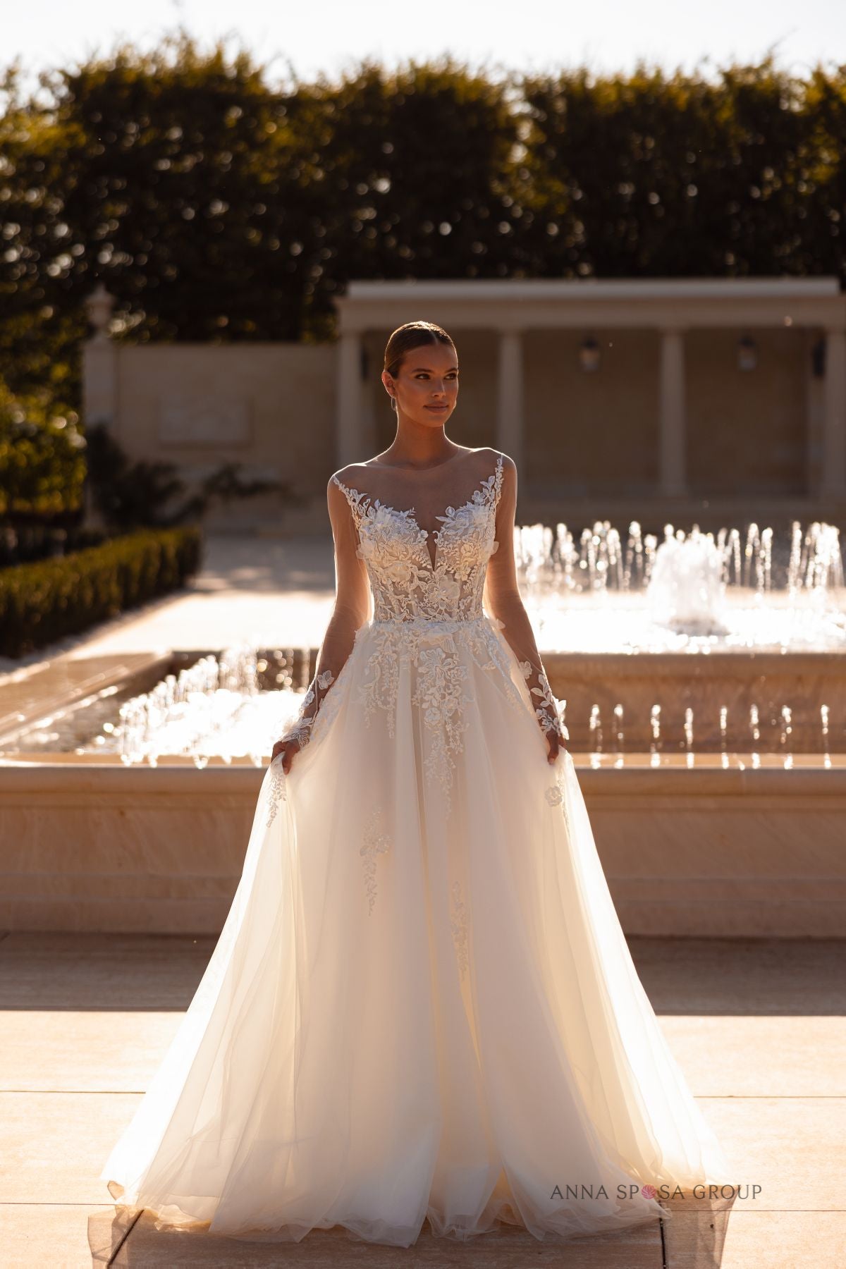 Robe de mariée Anna Sposa Elina – Ligne A ivoire en dentelle florale avec manches longues