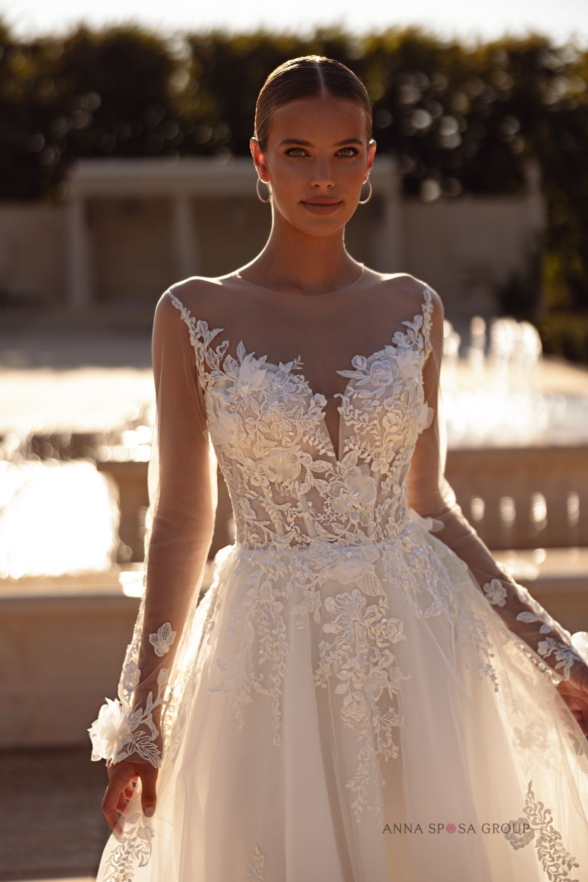 Robe de mariée Anna Sposa Elina – Ligne A ivoire en dentelle florale avec manches longues