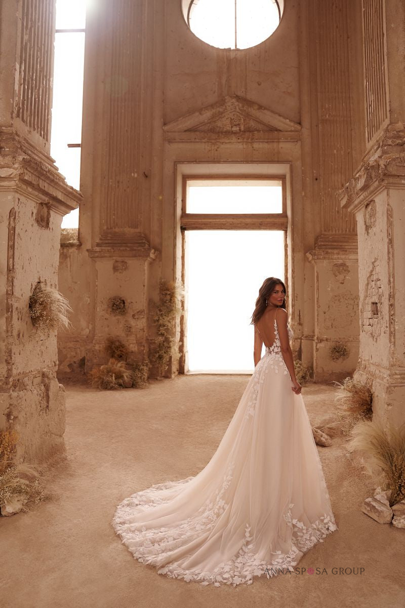 Robe de mariée Emil – Ligne A bohème en tulle et dentelle florale