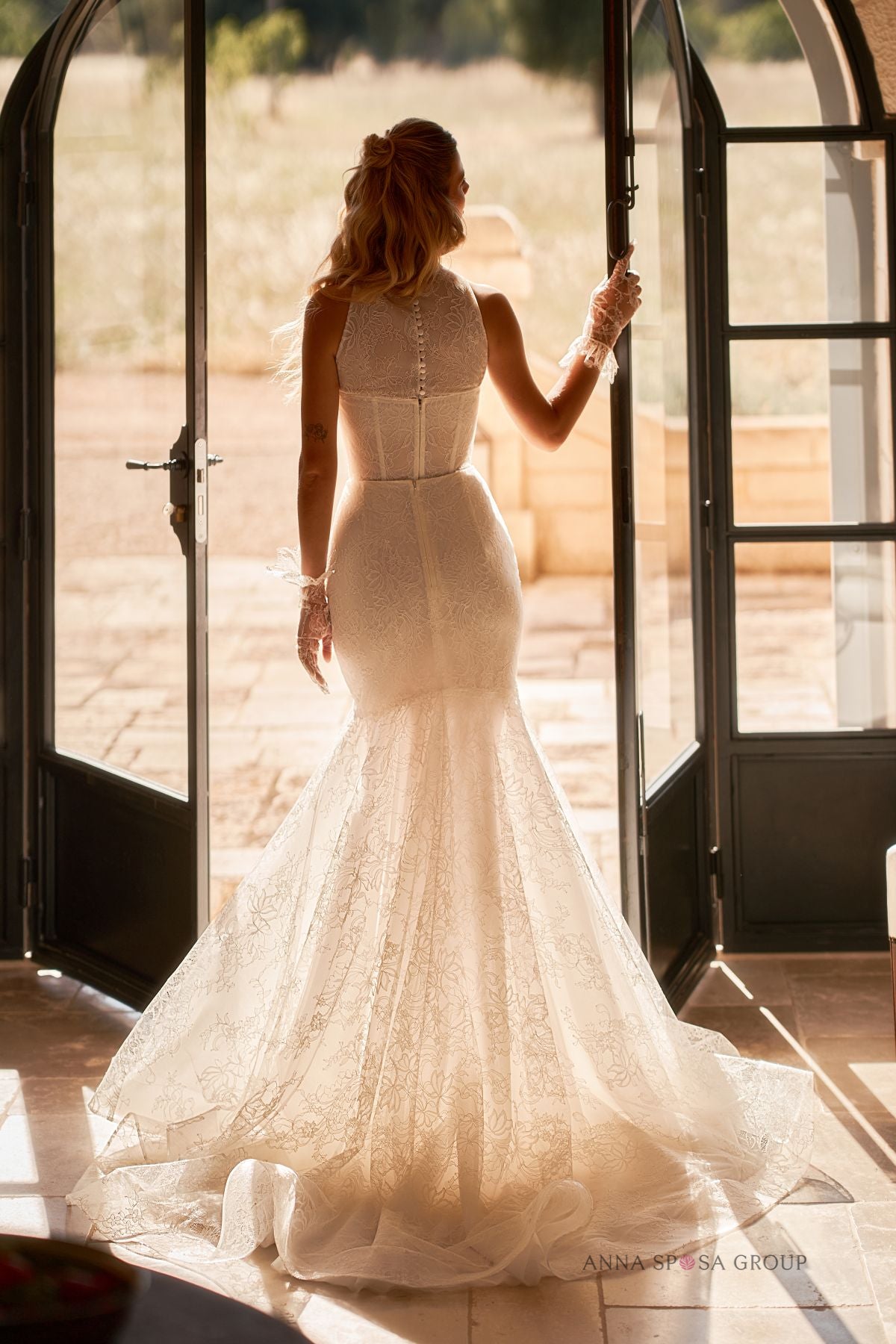 Robe de mariée 3 en 1 Netini – Robe courte transformable avec jupe amovible et gants