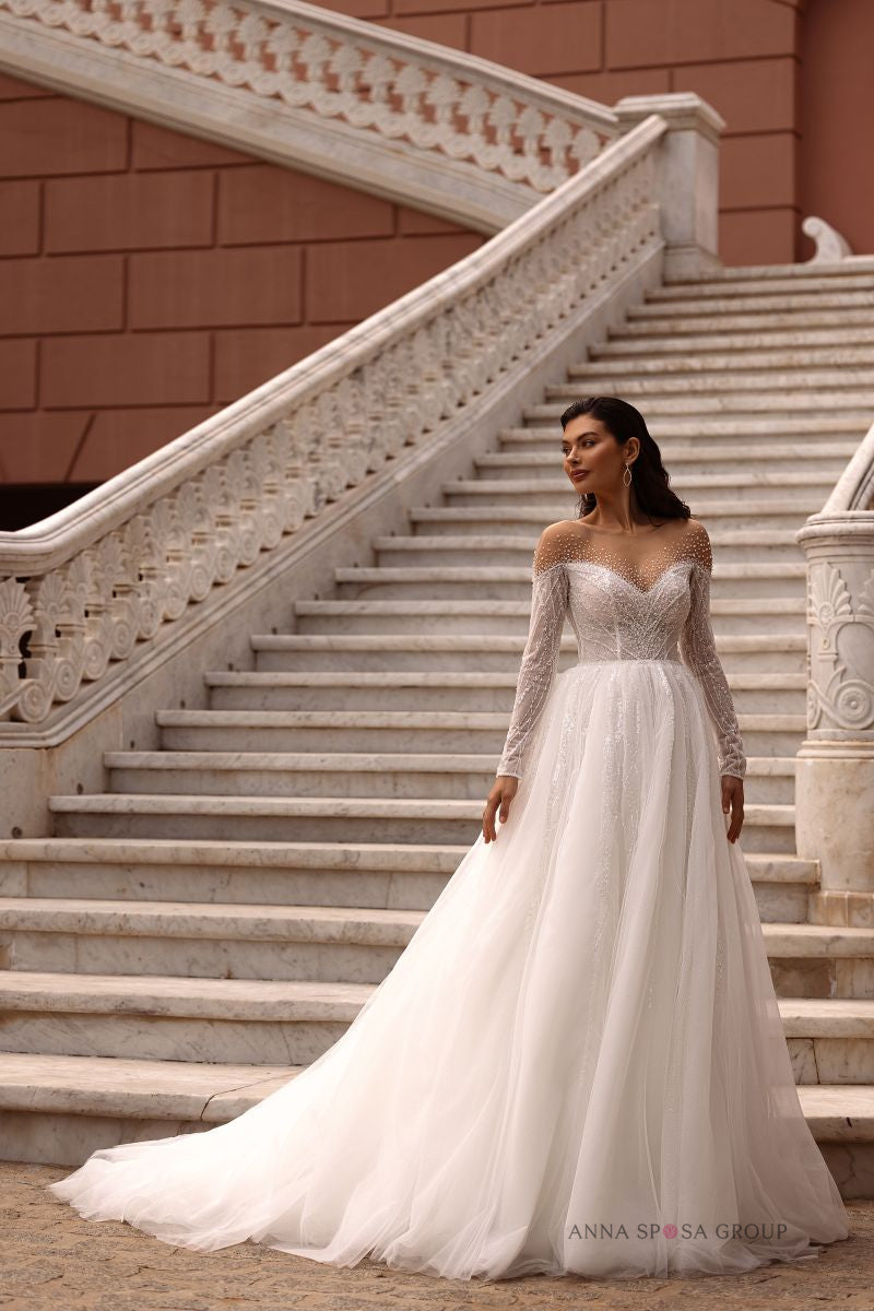 Robe de mariée Anna Sposa Salma – Volumineuse ivoire en dentelle brodée de perles et cristaux avec manches longues