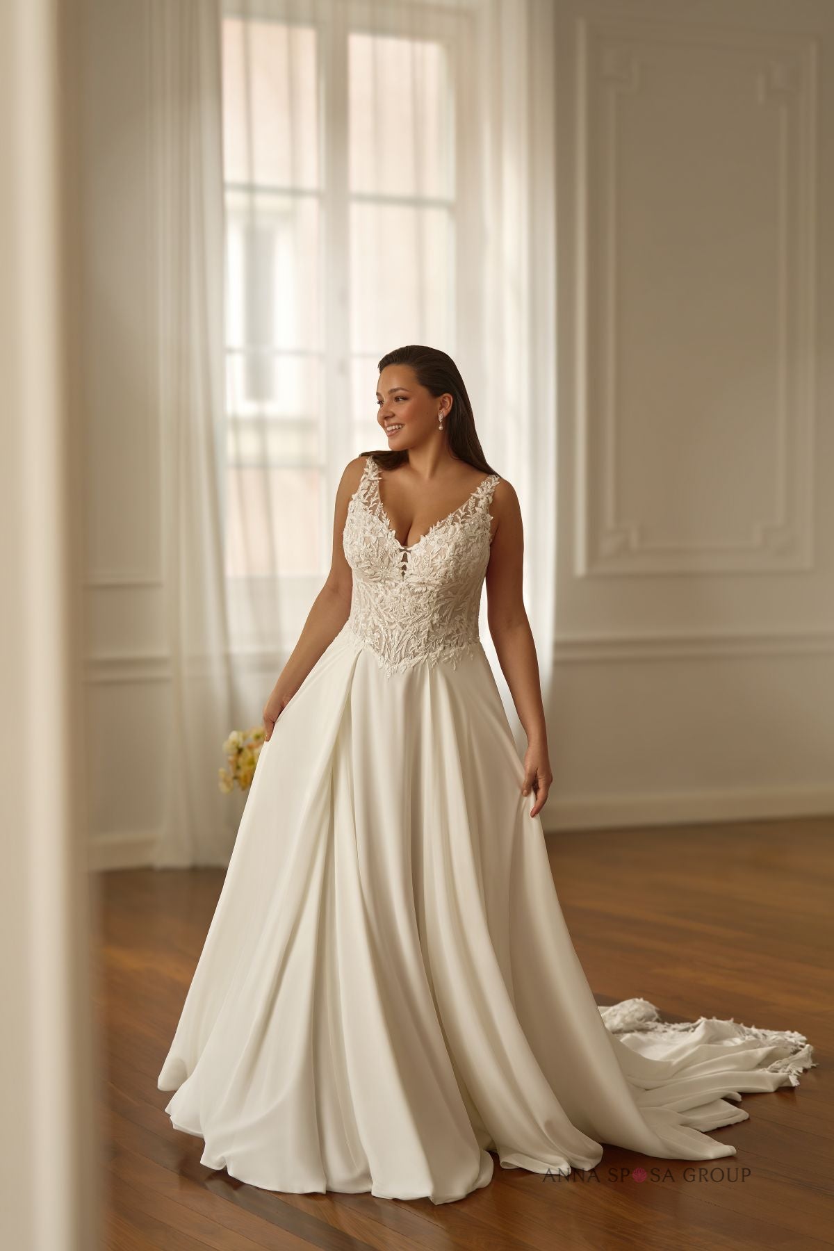 Robe de mariée Anna Sposa Shimella – Ligne A en dentelle, mousseline, dentelle