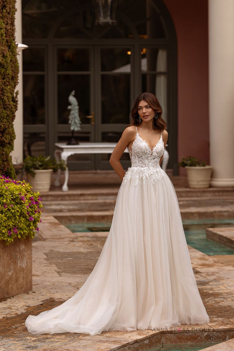 Robe de mariée Anna Sposa Tella – Ligne A nude en dentelle florale avec dos ouvert et fines bretelles