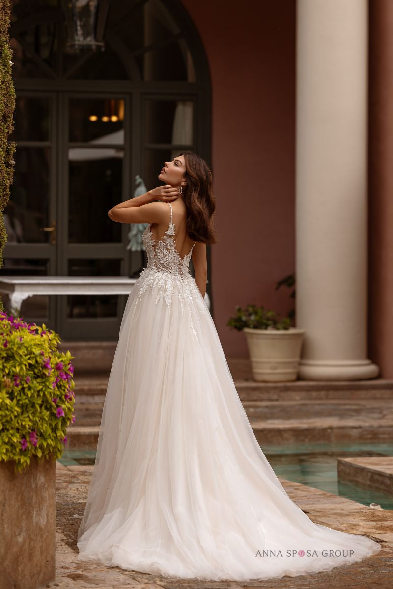 Robe de mariée Anna Sposa Tella – Ligne A nude en dentelle florale avec dos ouvert et fines bretelles