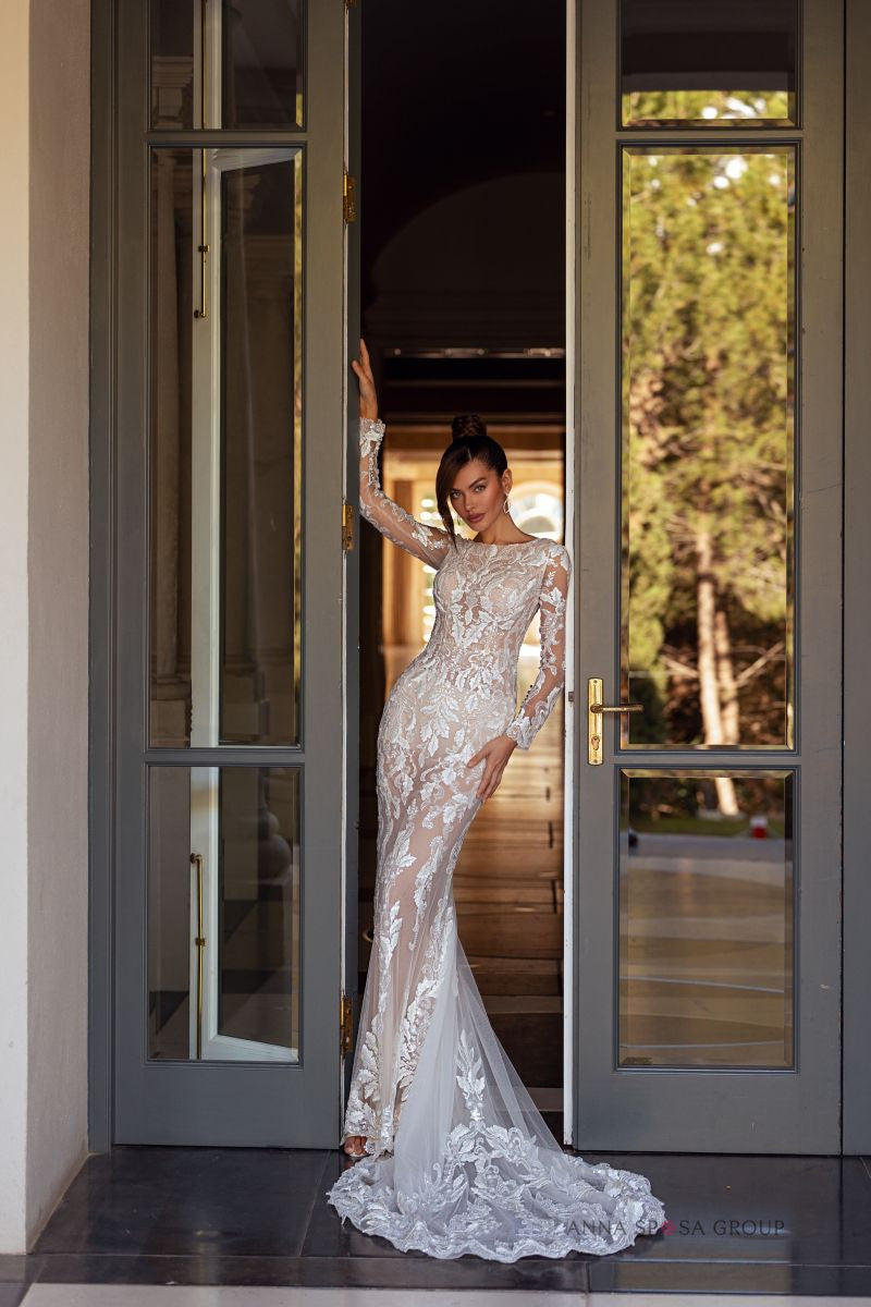 Robe de mariée Anna Sposa Vilina – Sirène nude en tulle transparent brodé de dentelle et paillettes