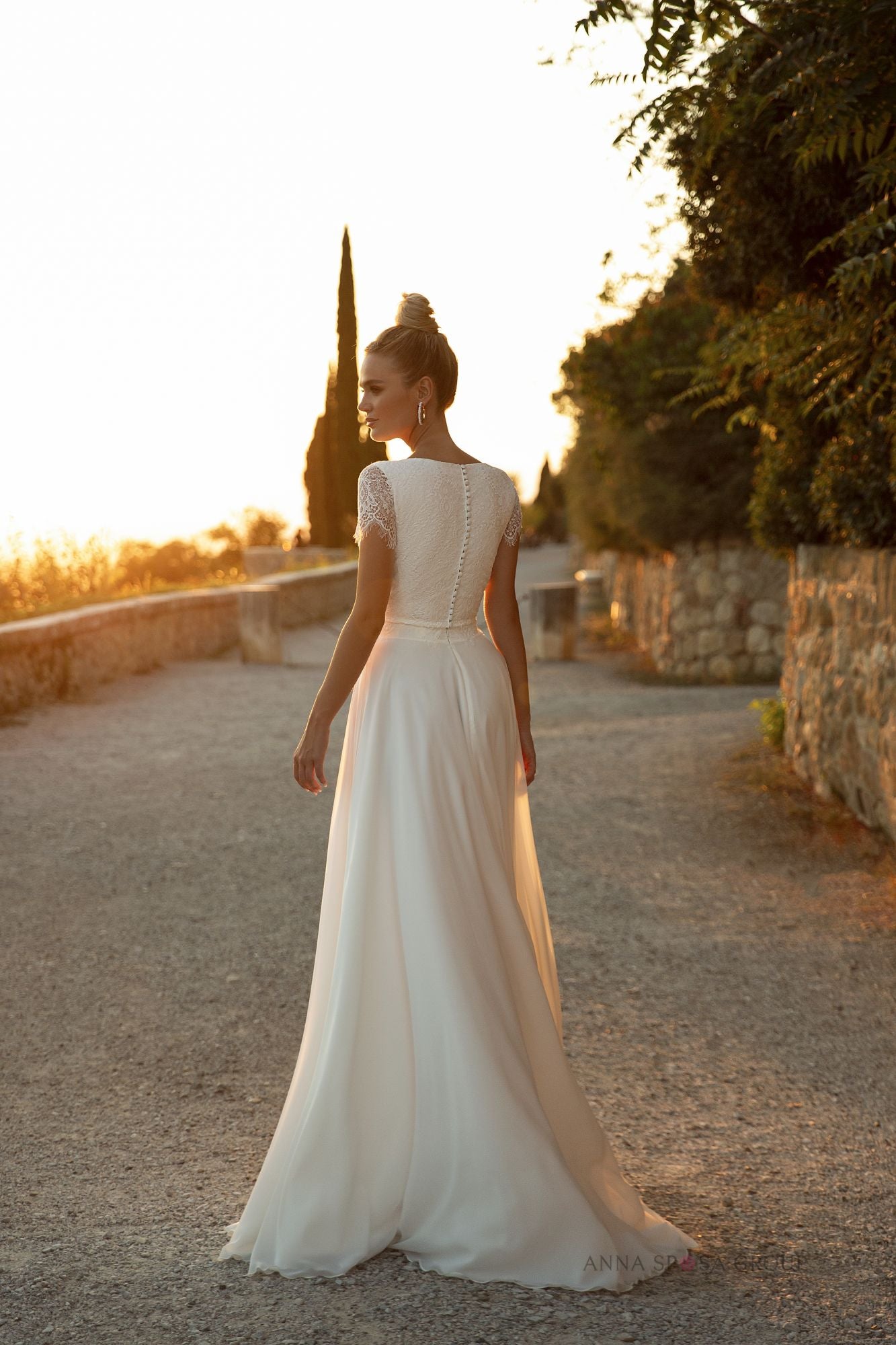 Robe de mariée La Petra Winneria – Ensemble top et jupe ivoire en dentelle et mousseline fluide