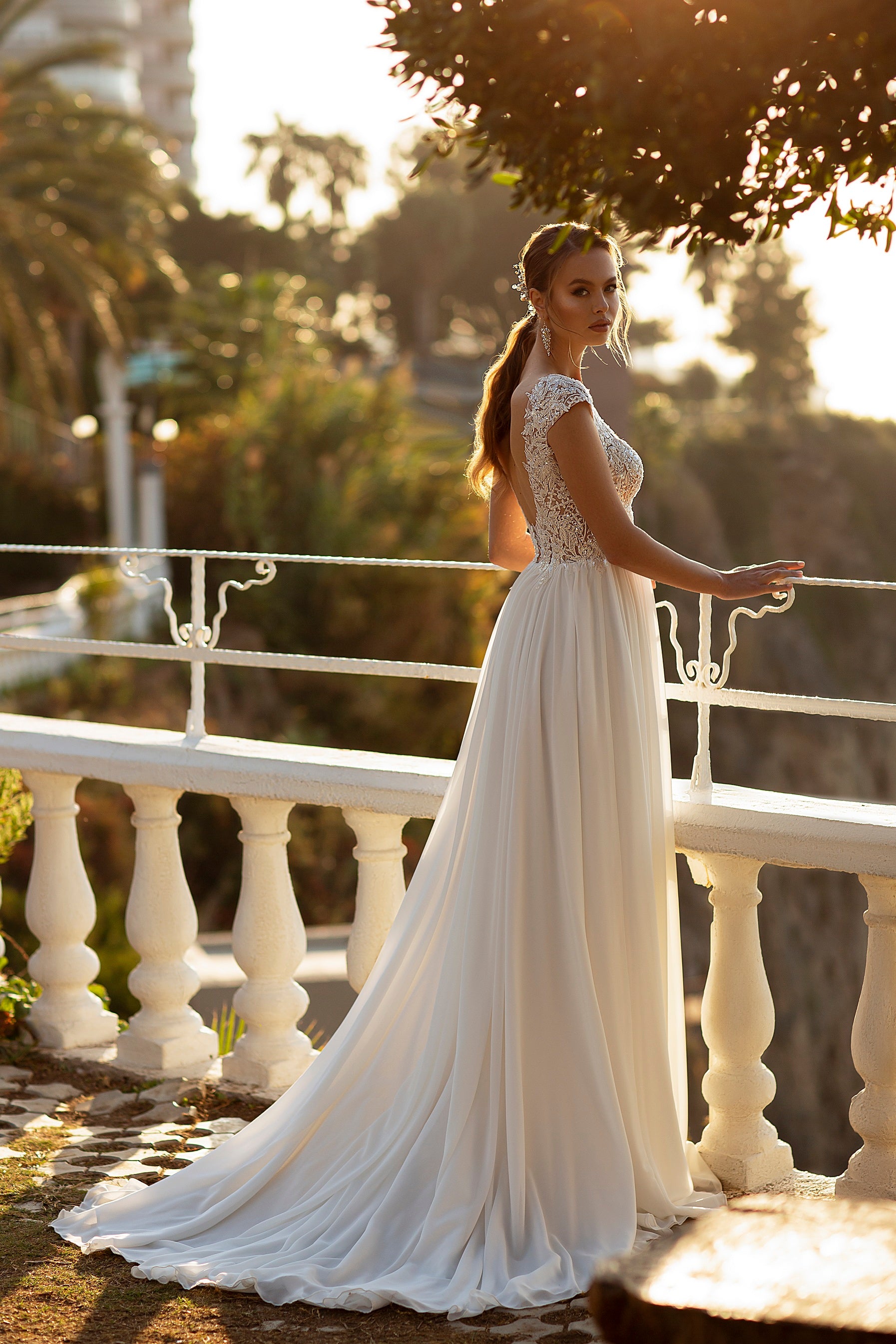 Robe de mariée mousseline avec manteau amovible tulle brillant – Modèle 714