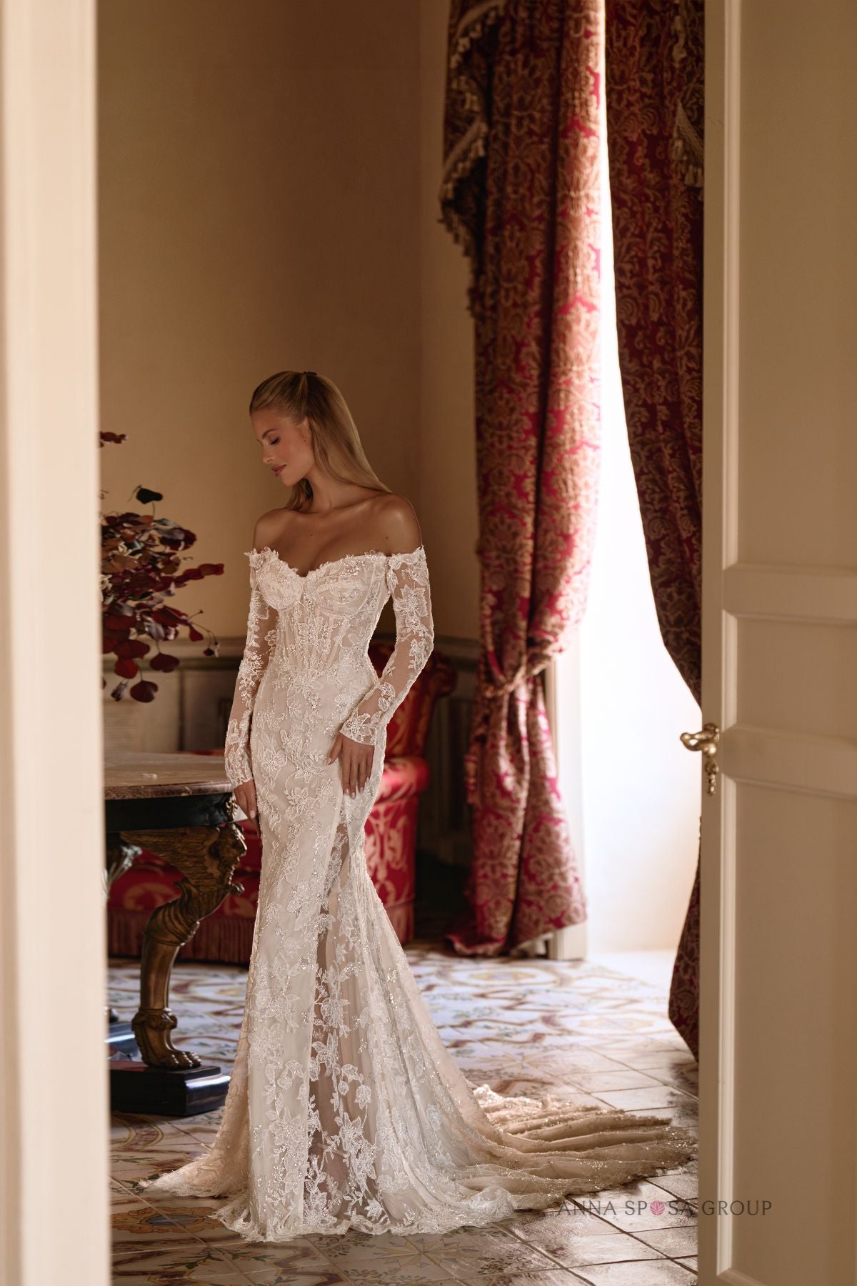 Robe de mariée Anna Sposa Yamira – Sirène ajustée en dentelle florale avec manches longues