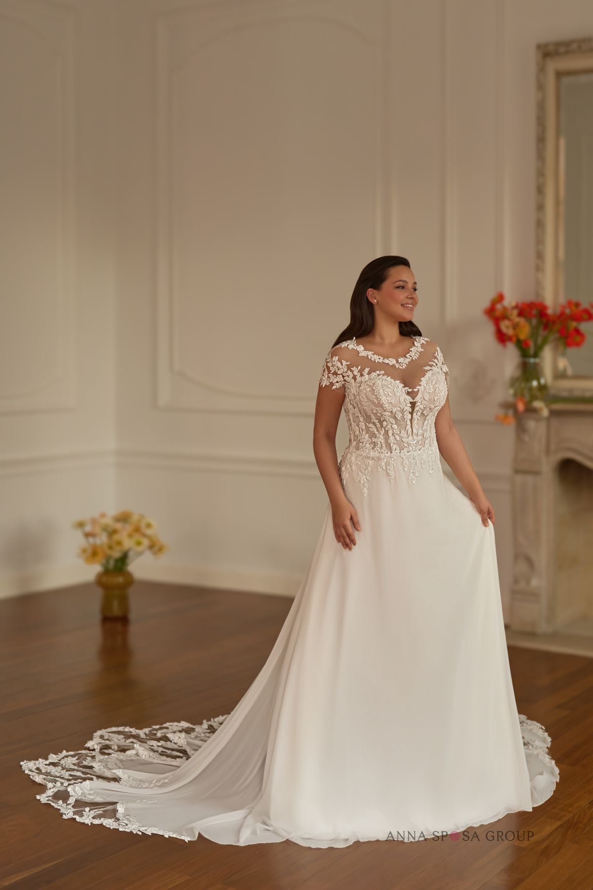 Robe de mariée Anna Sposa Zhilta – Ligne A en dentelle ivoire avec manches courtes