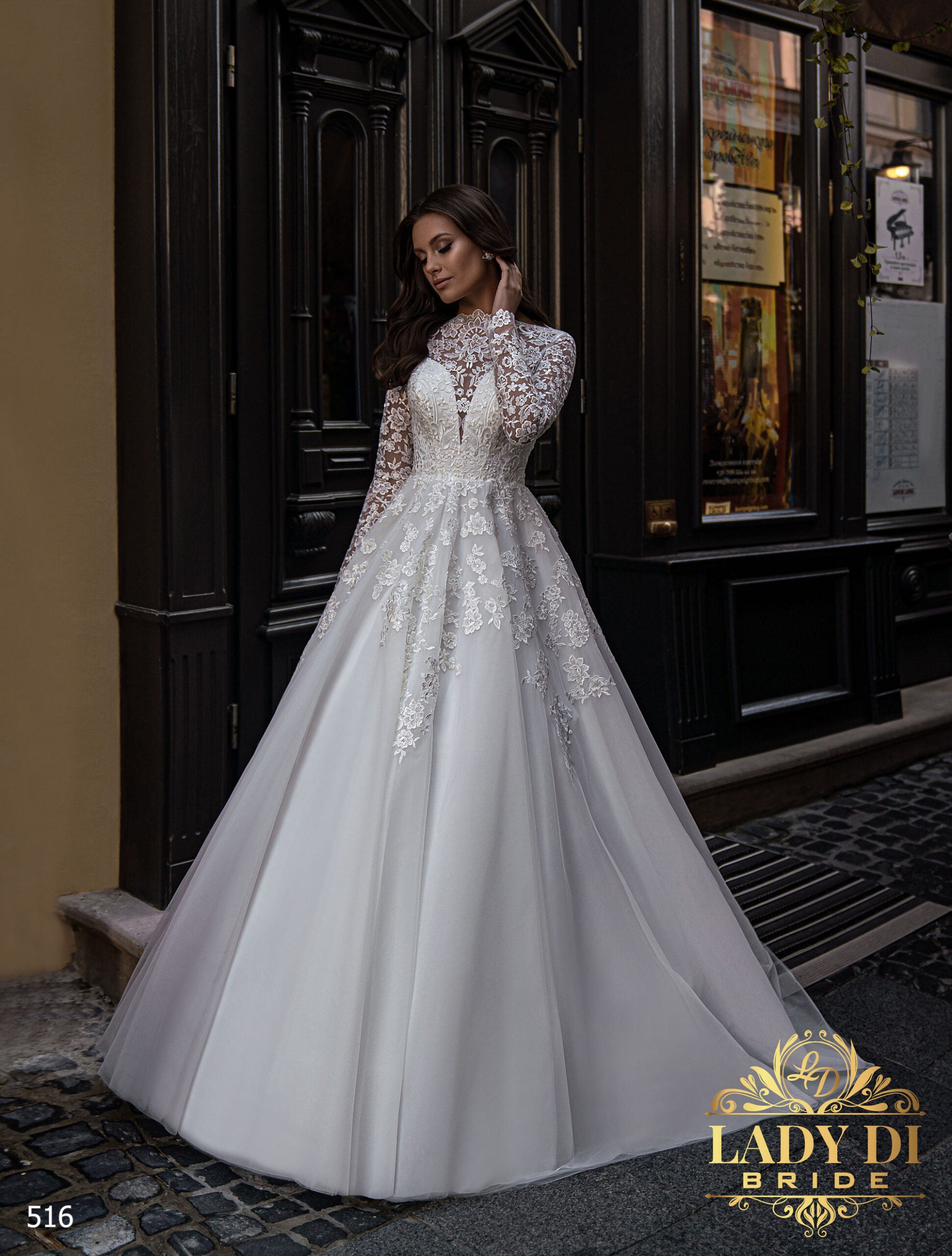 Robe de mariée princesse manches longues dentelle illusion – Lady Di 516